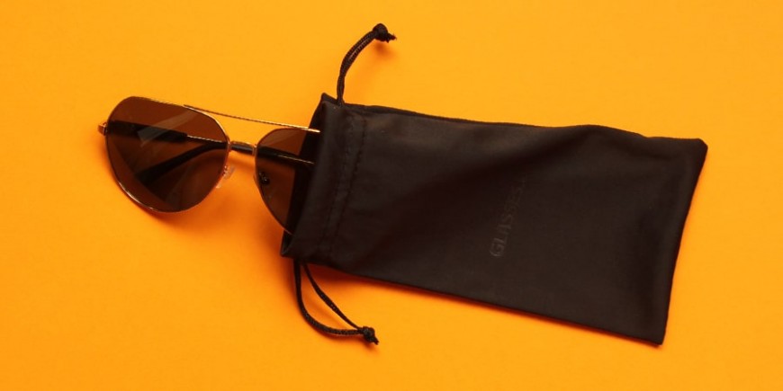 Как правильно хранить солнцезащитные очки