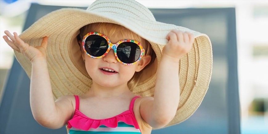 Нужны ли детям солнцезащитные очки 